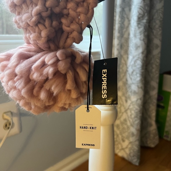 Express Knit Scarf - Picture 2 of 2